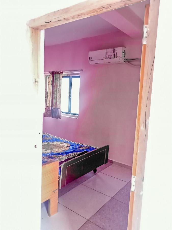 Krishna Homestay Garudeshwar Exterior foto